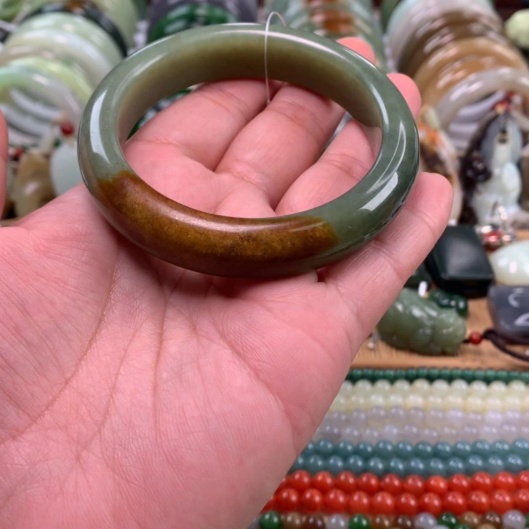 和田玉未镶嵌手镯59_60口径