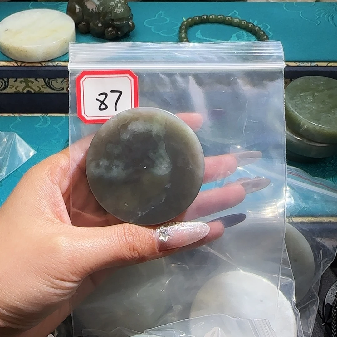 和田玉未镶嵌珠宝半成品