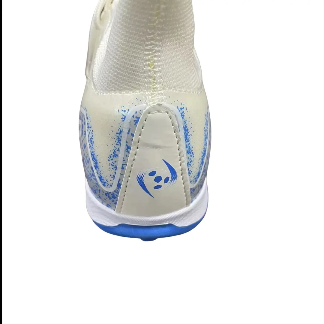 外贸原单尾货-高品质足球鞋