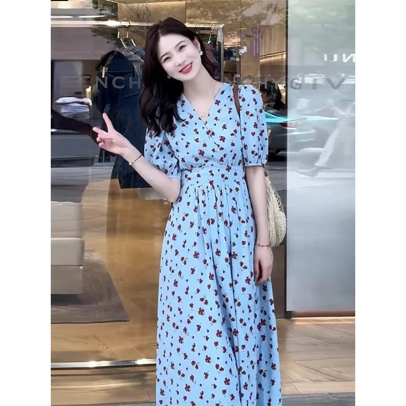 巨好看的超好看独特漂亮简单大方得体法式气质碎花连衣裙子女夏季