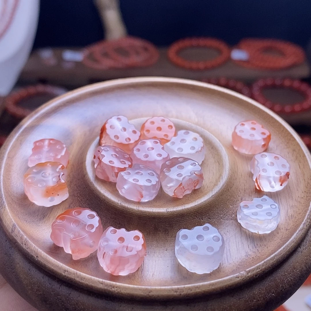 南红玛瑙未镶嵌珠宝半成品多样性发其一