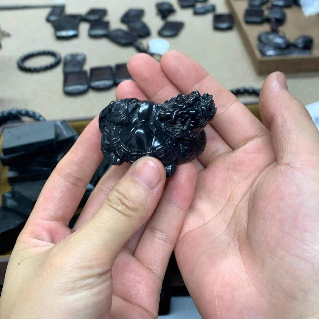 和田玉颈饰未镶嵌老****晚