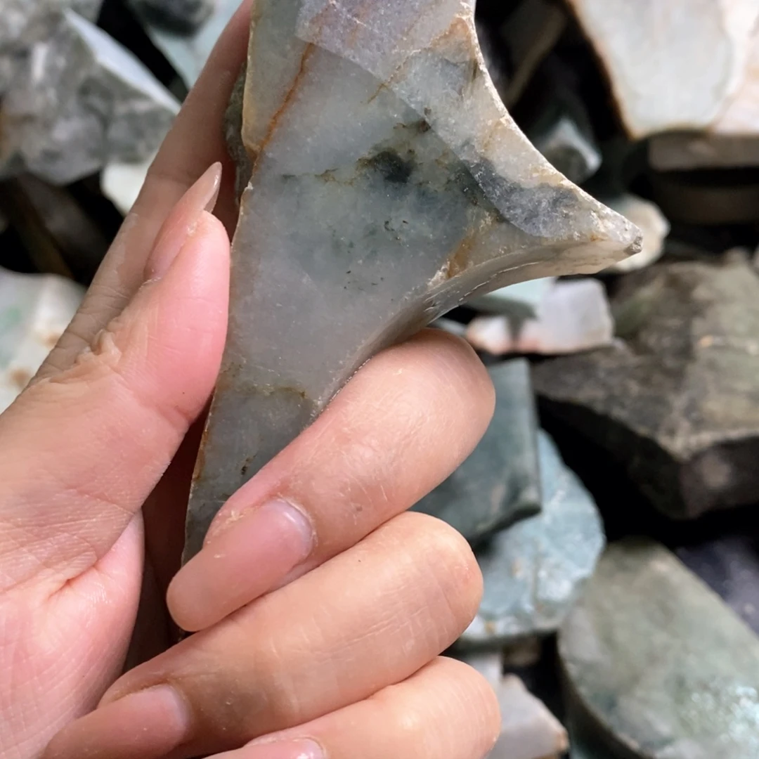 颈饰未镶嵌翡翠天然翡翠