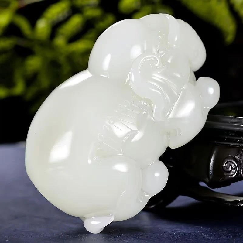 天然和田玉一级白手把件大象和田手把件