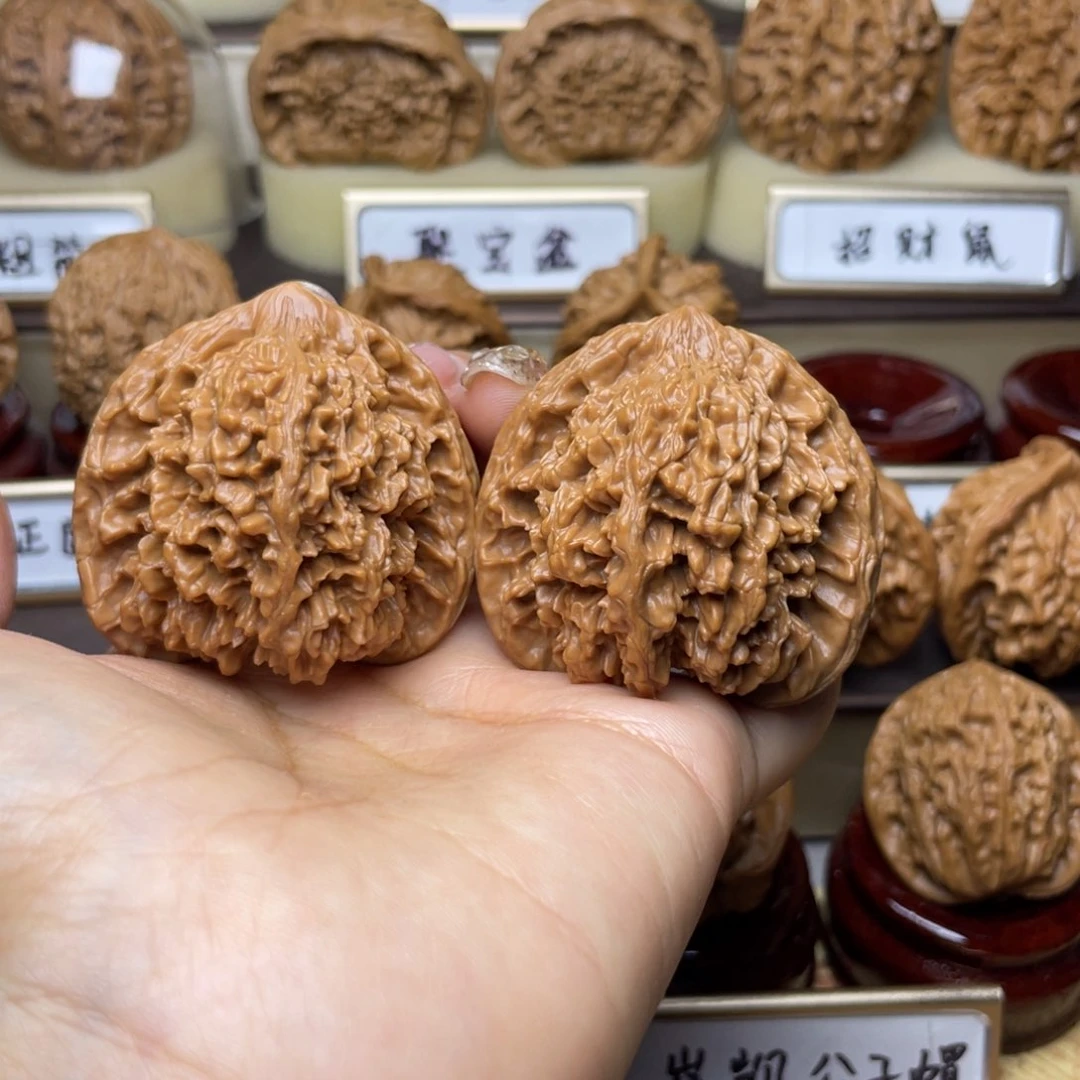 文玩核桃把件柒*茗满天星45左右