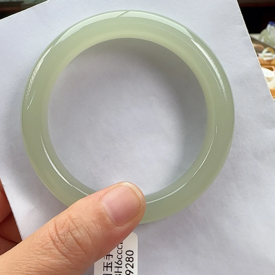 未镶嵌手镯和田玉57.58