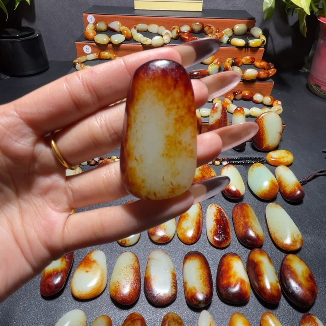 颈饰未镶嵌和田玉温**示