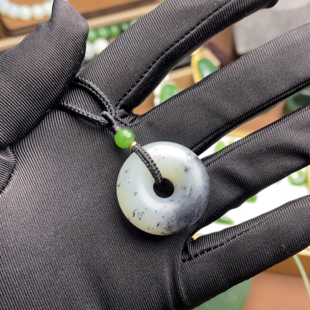 【闪购商品】和田玉未镶嵌颈饰雲*