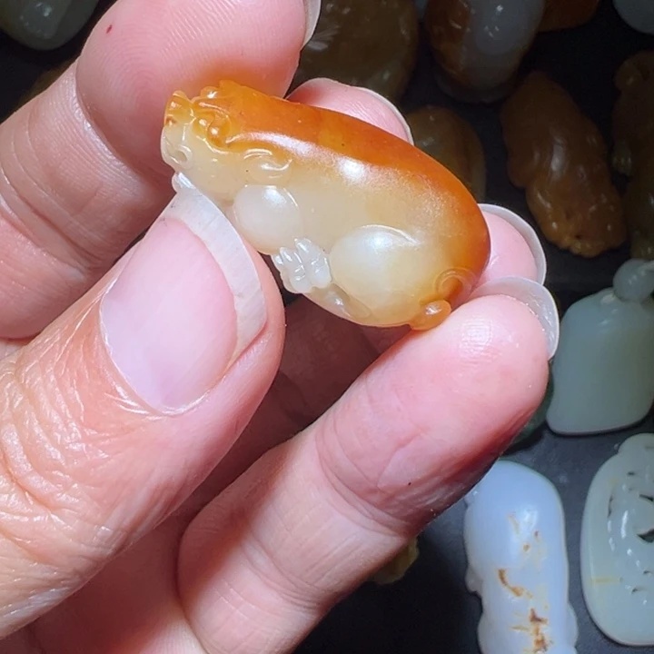 和田玉未镶嵌吊坠(不含链)