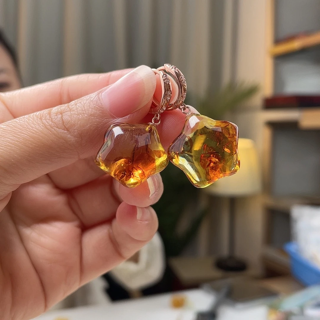 琥珀裸石银S925镀金镶嵌琥珀耳环