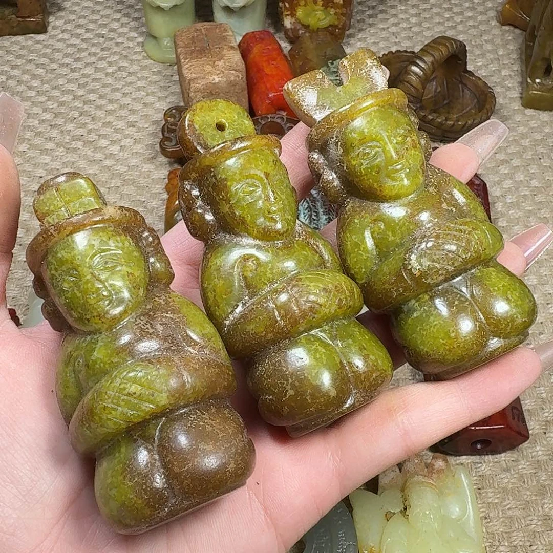 白玉菩提吊坠沉**金挂件