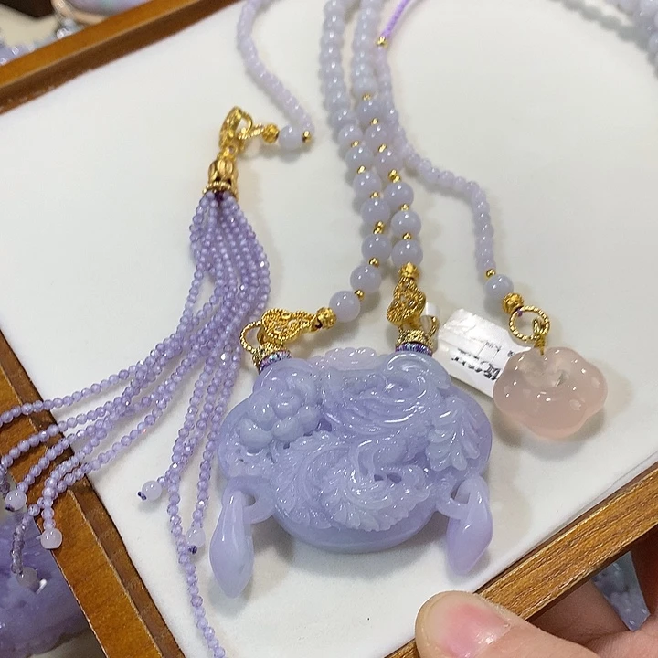 翡翠未镶嵌颈饰翡翠吊坠
