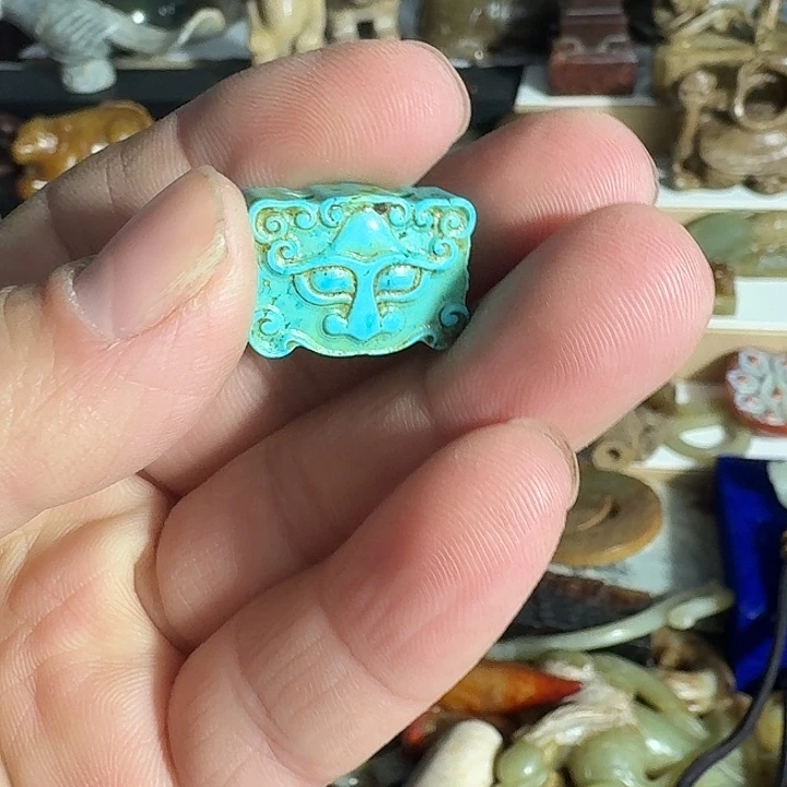 摆件瓷器等艺术作品多次