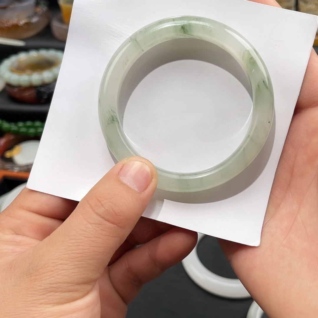 石英质玉未镶嵌手镯