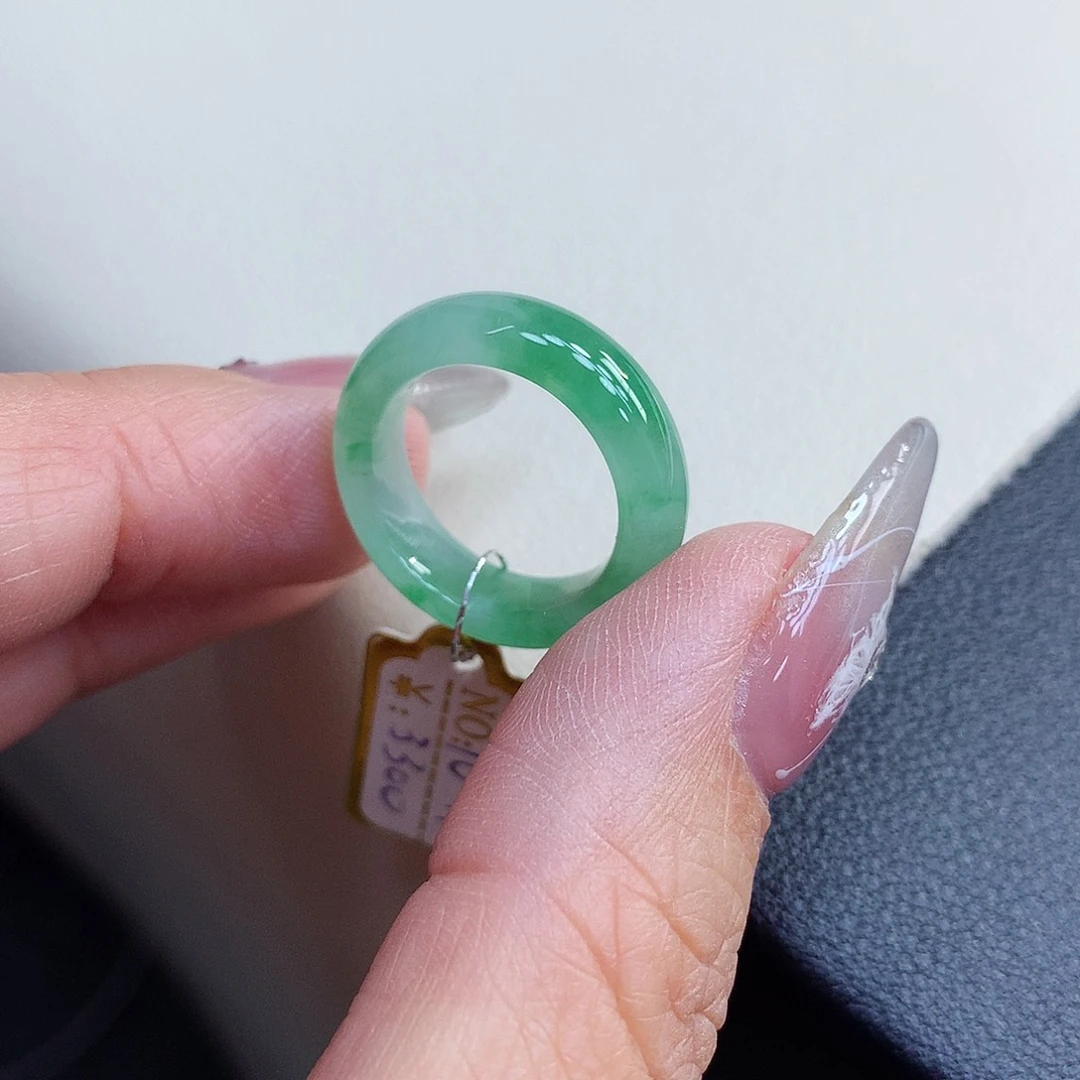 翡翠戒指未镶嵌10-11号