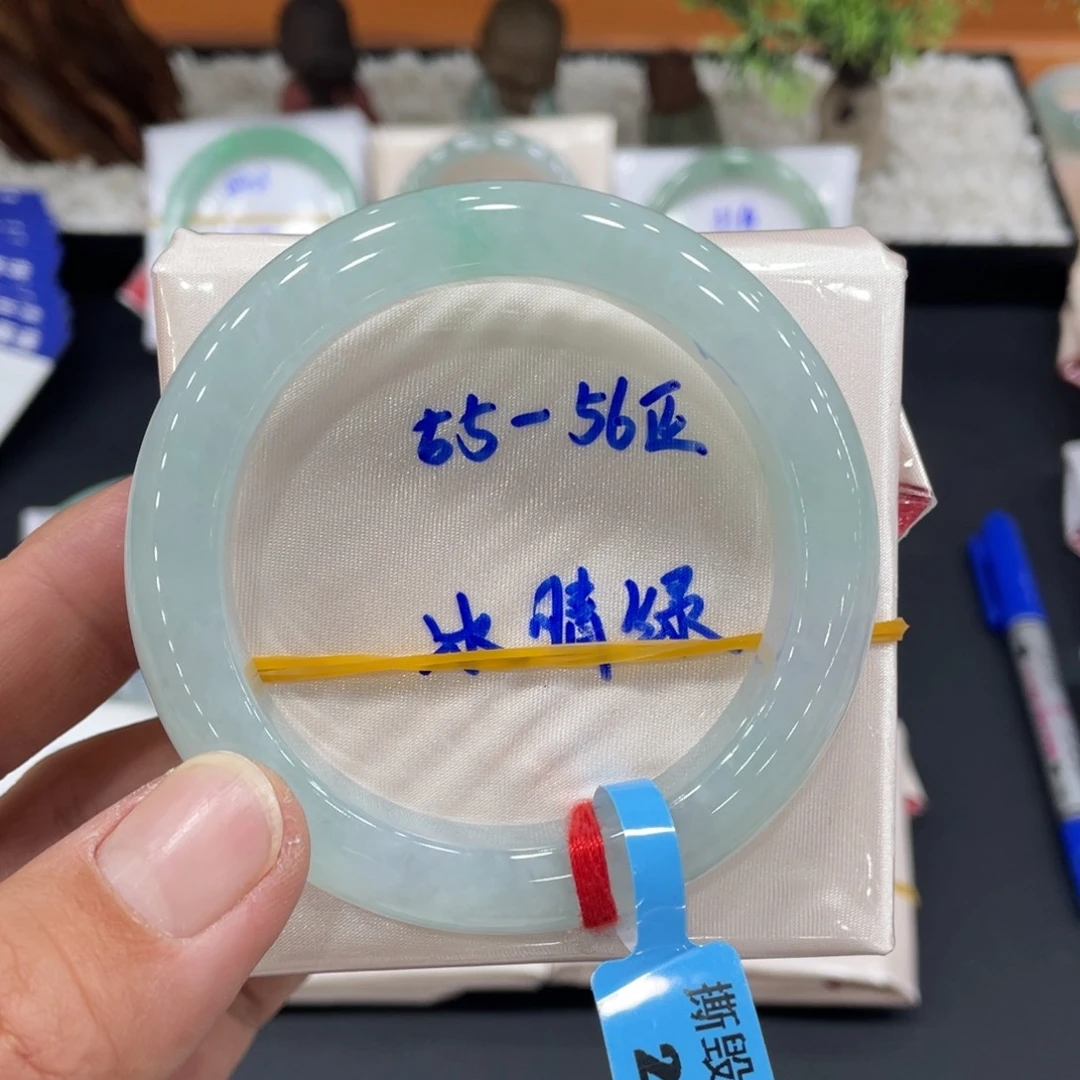 未镶嵌手镯翡翠翡翠