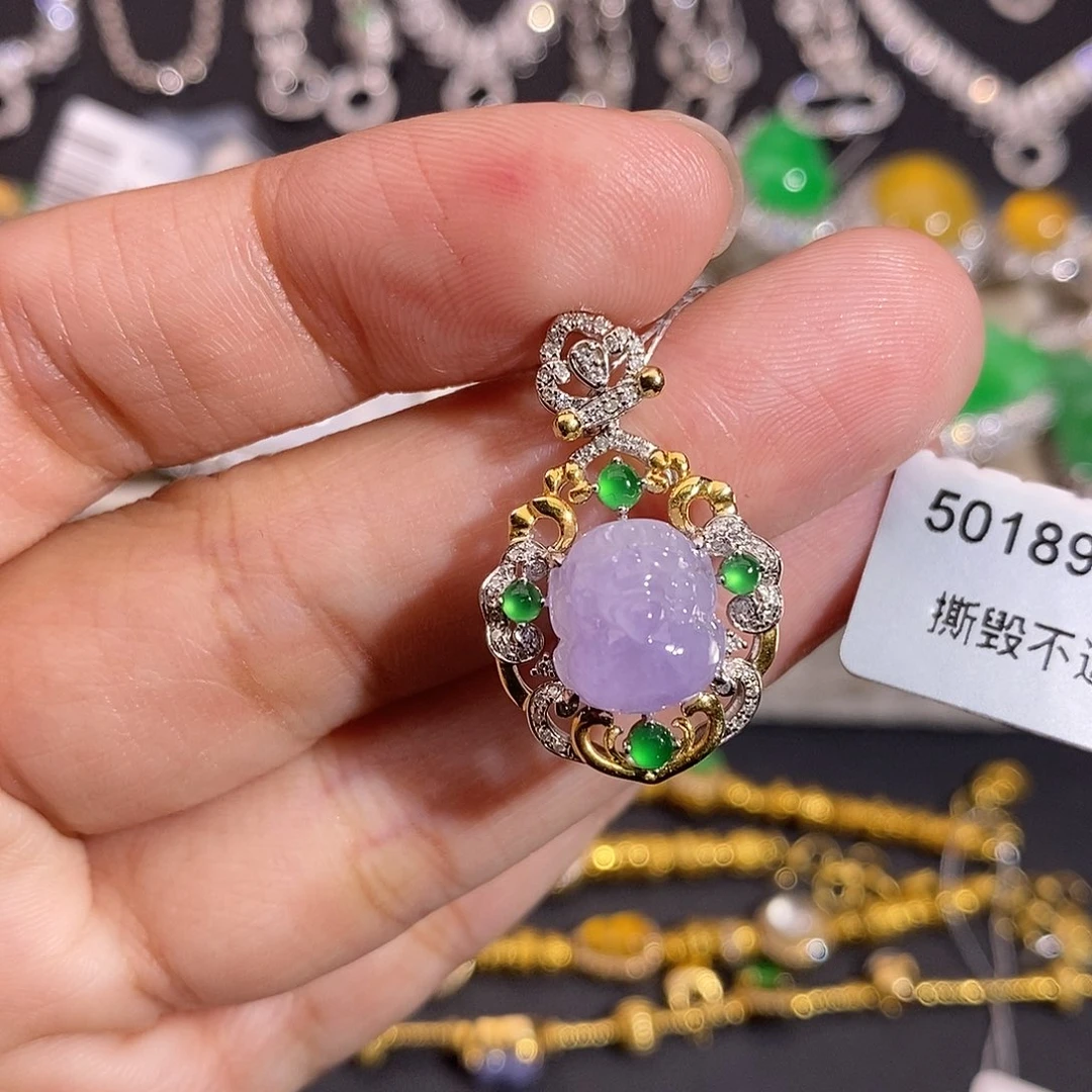 翡翠18K金镶嵌戒指