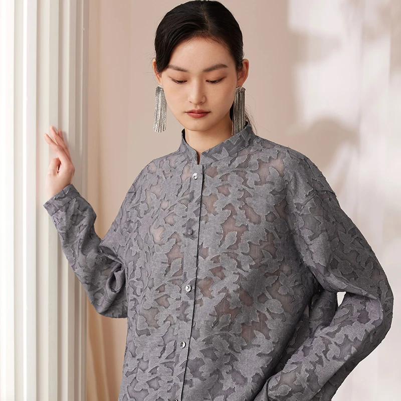 如意连云2025春装新款对襟提织剪花长袖衬衫女新中式国风盘扣上衣