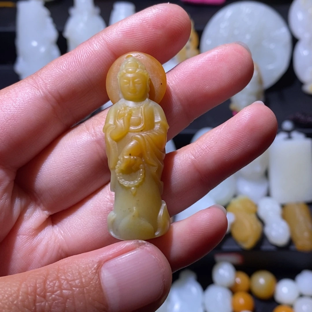 和田玉未镶嵌颈饰