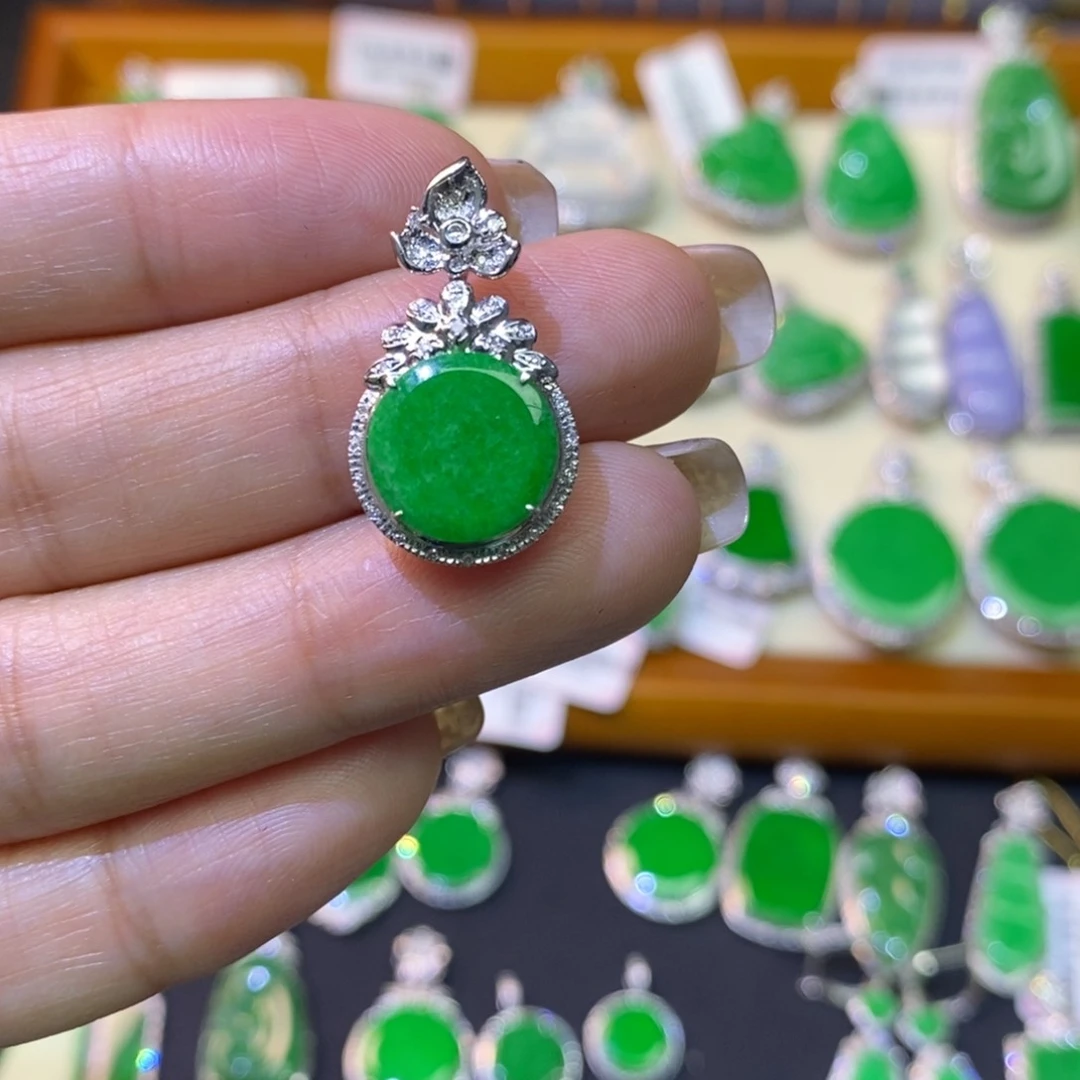 翡翠吊坠(不含链)18K金镶嵌吊坠