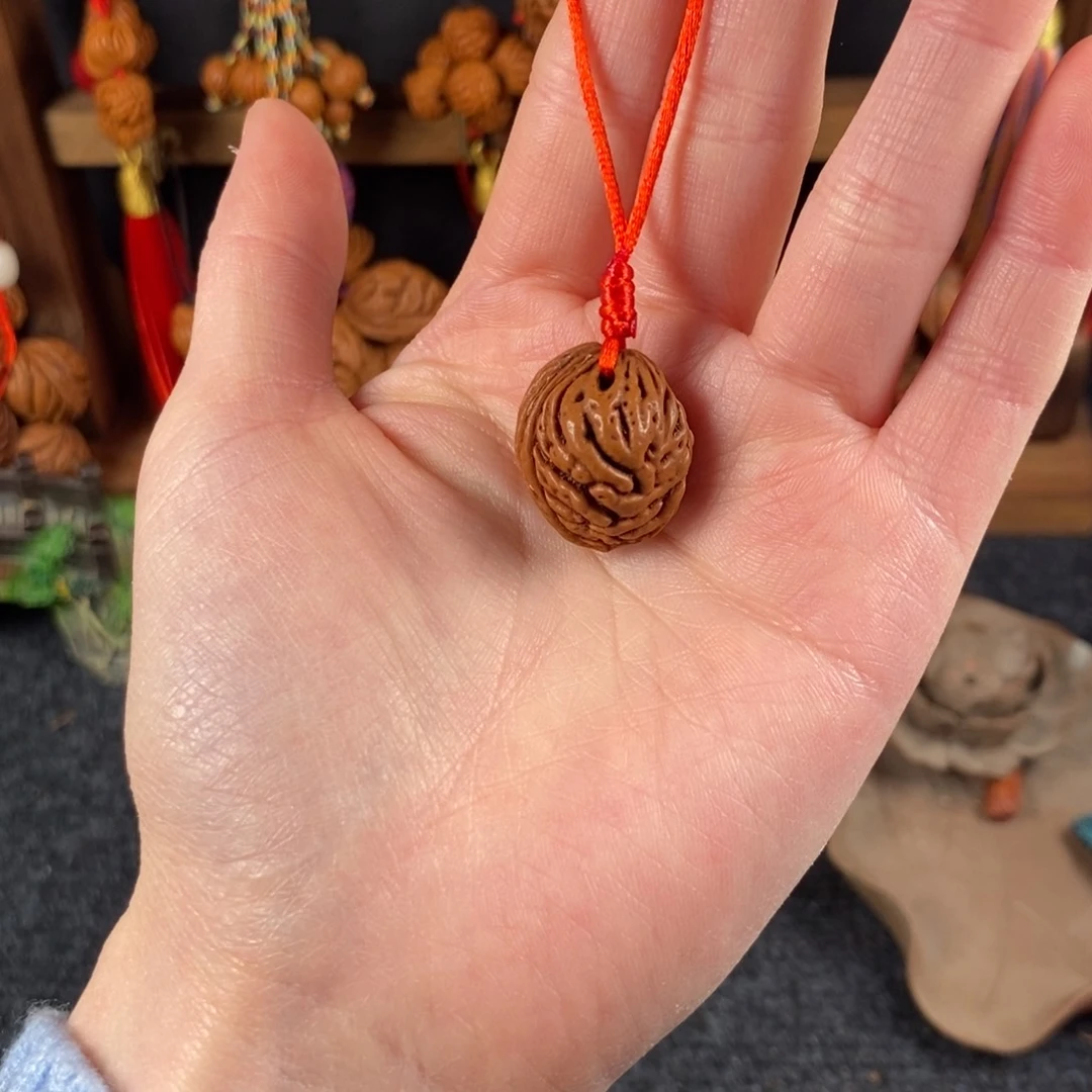 吊坠桃核桃枭挂件