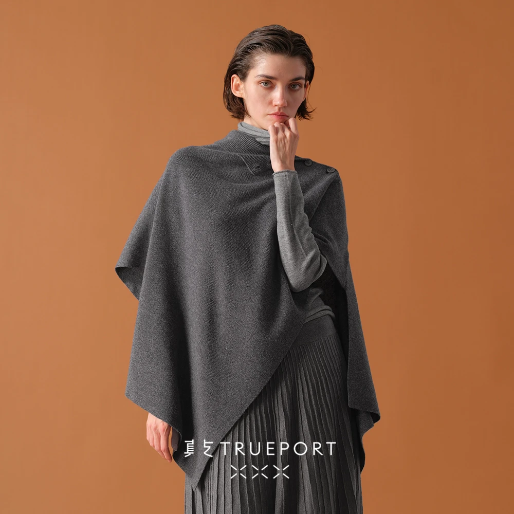 真支 TRUEPORT 摩登时髦 高领两穿不对称斗篷T1091233