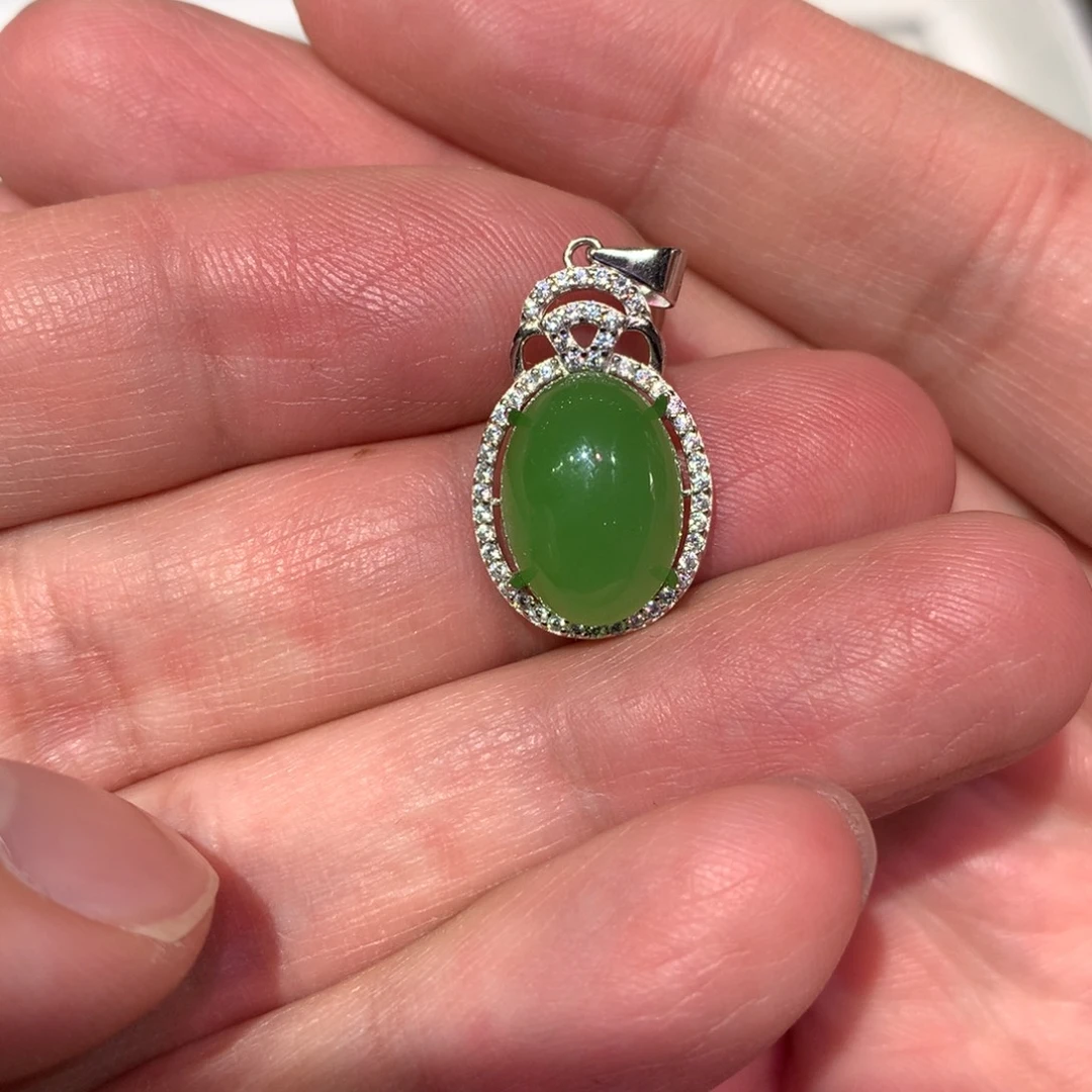 伊***～和田玉（碧玉）银S925镶嵌颈饰