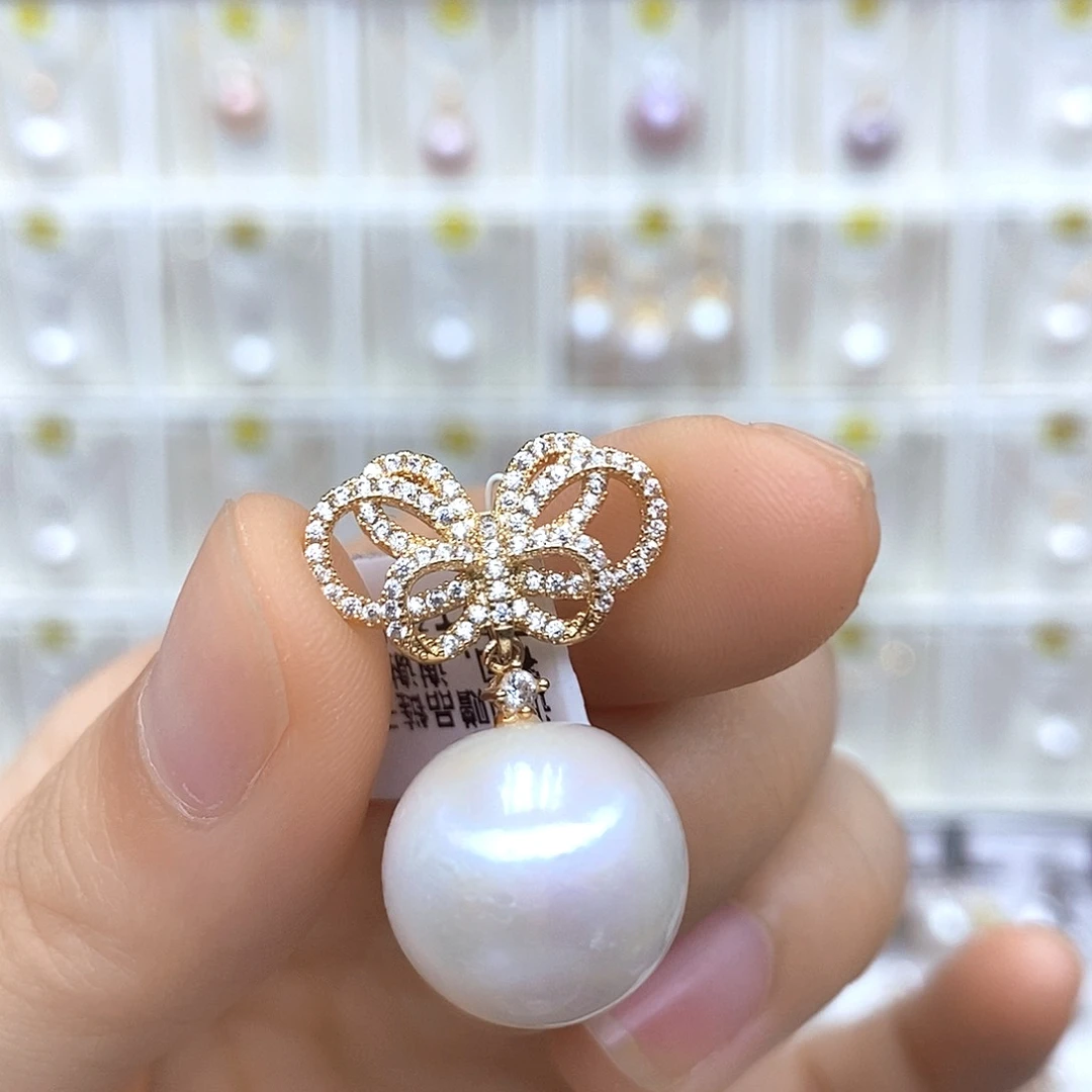 淡水珍珠合金颈饰