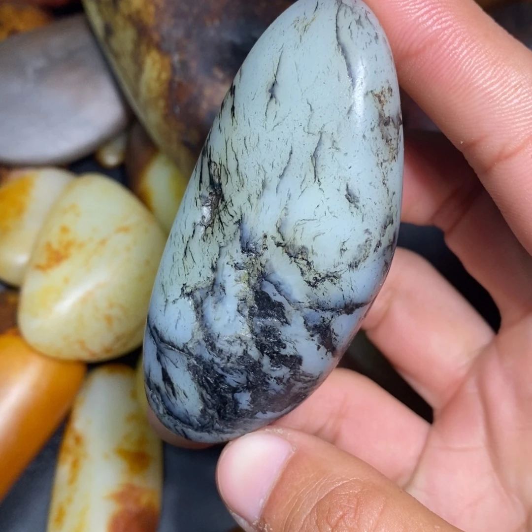 和田玉未镶嵌珠宝奇石