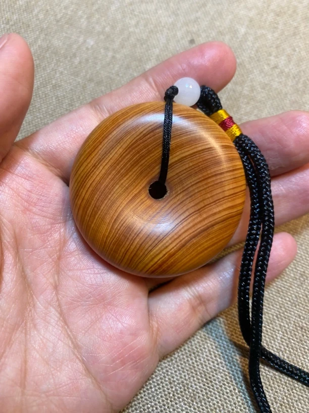 崖柏5.0平安扣满细纹