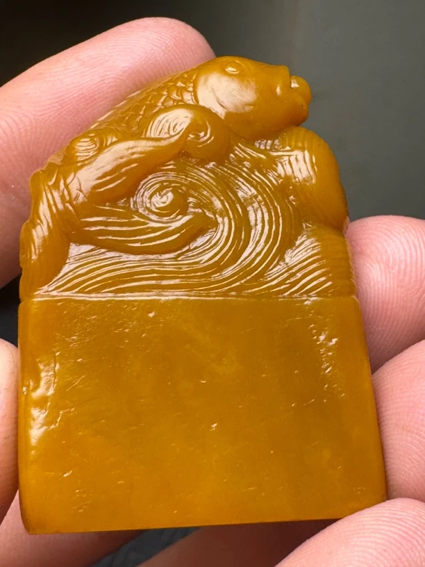 寿山上板田黄石扁章（净重27g）
