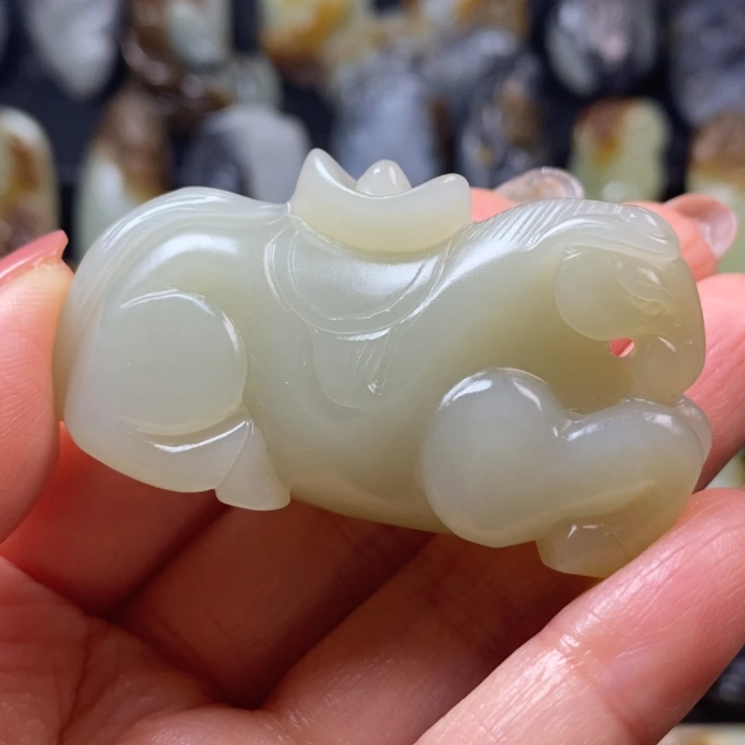 和田玉未镶嵌挂件