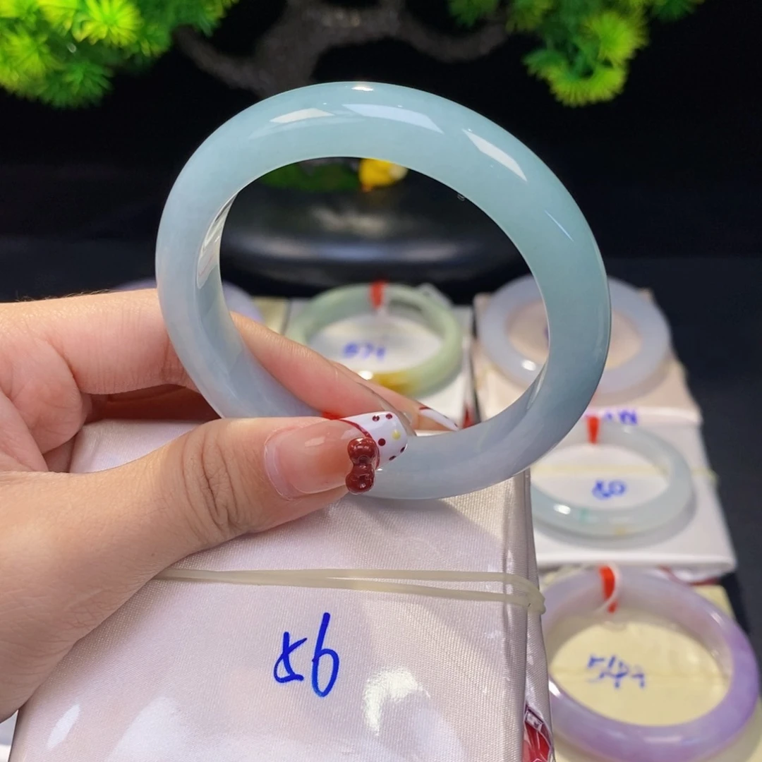 翡翠手镯未镶嵌6号