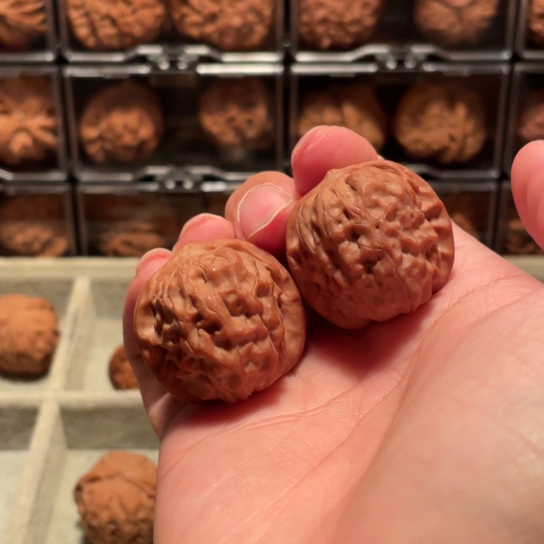 文玩核桃把件33石门