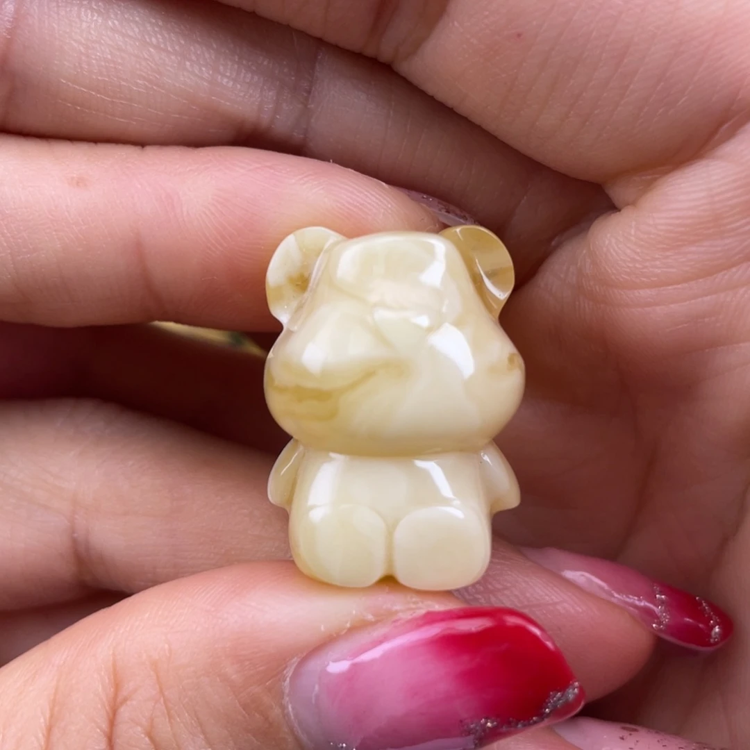 琥珀裸石未镶嵌郑**?蜜蜡