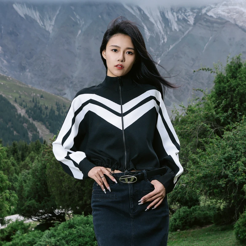 婉甸2025春季新品黑色长袖毛织开衫1241W24SX3