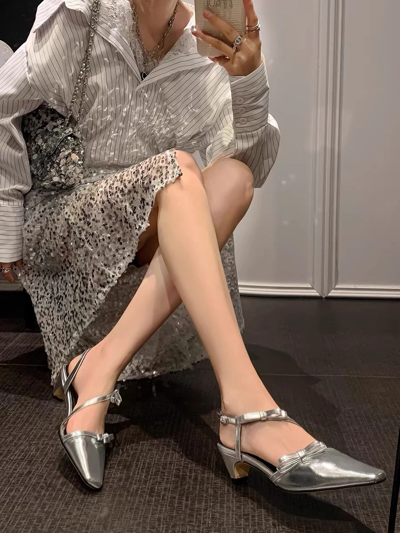 蝴蝶结中跟包头凉鞋716