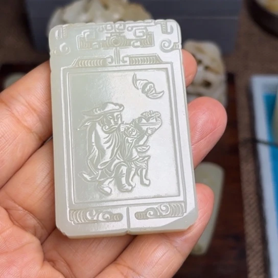 禅***院和田玉未镶嵌颈饰