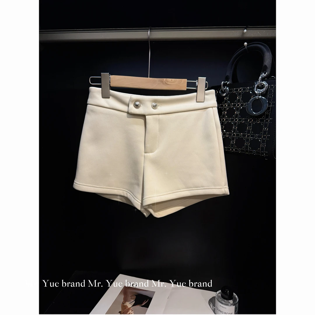 岳岳｜气质显瘦高腰修身阔腿休闲短裤100644