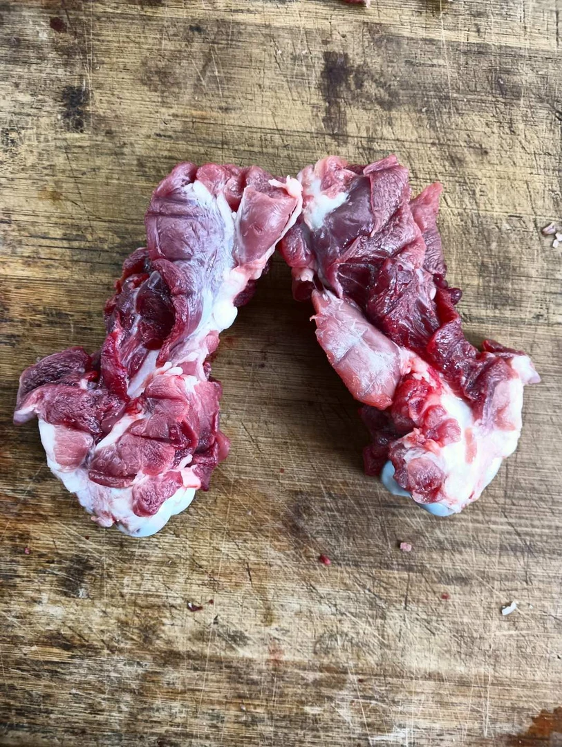 骨头猪肚粉肠（直播间称重改价）广西环江香猪 3 斤起拍 顺丰包邮