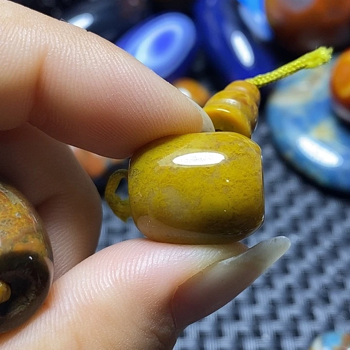 自***在未镶嵌颈饰玛瑙/玉髓