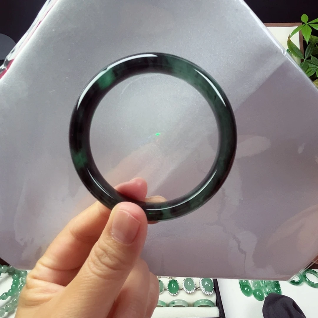 石英质玉未镶嵌手镯53