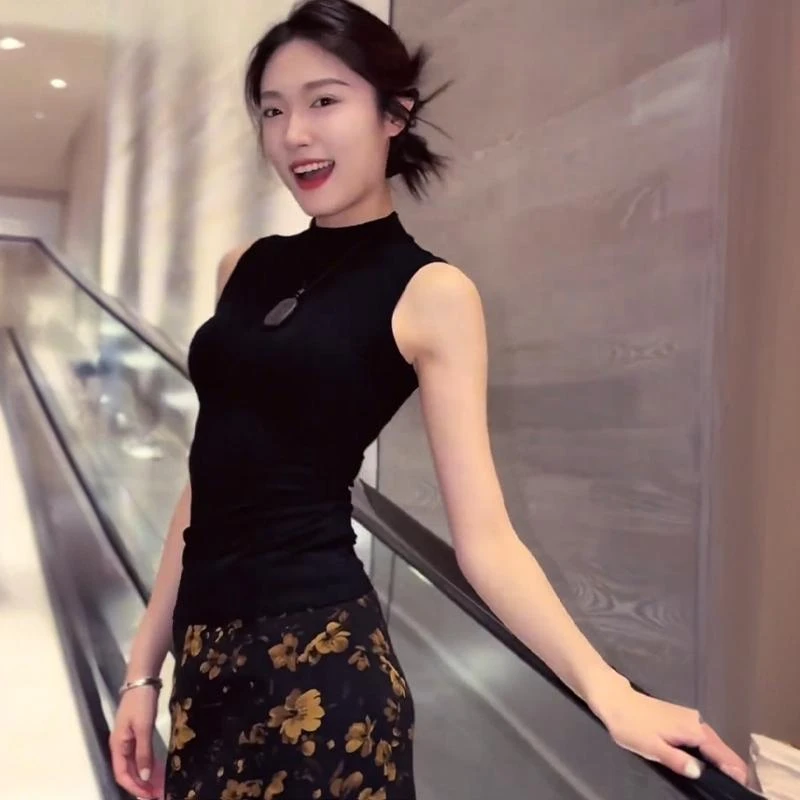 半高领吊带背心女夏外穿独特超好看修身打底内搭无袖上衣配后妈裙