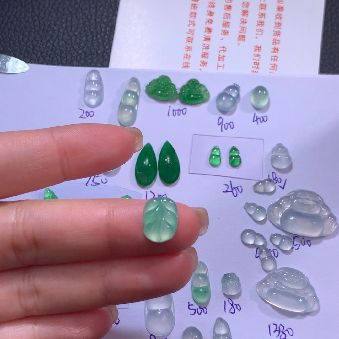 翡翠未镶嵌套链翡翠