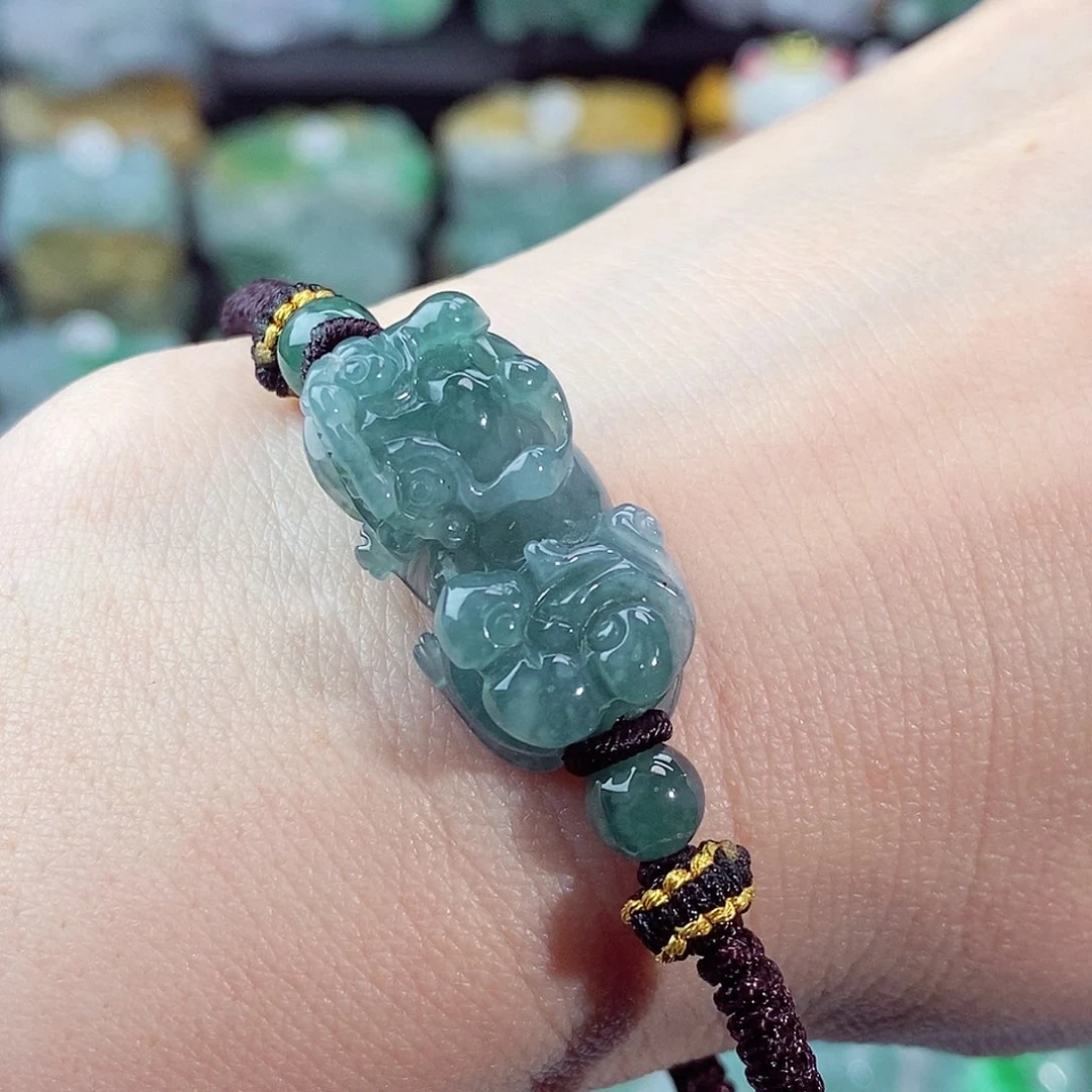 颈饰未镶嵌翡翠天然