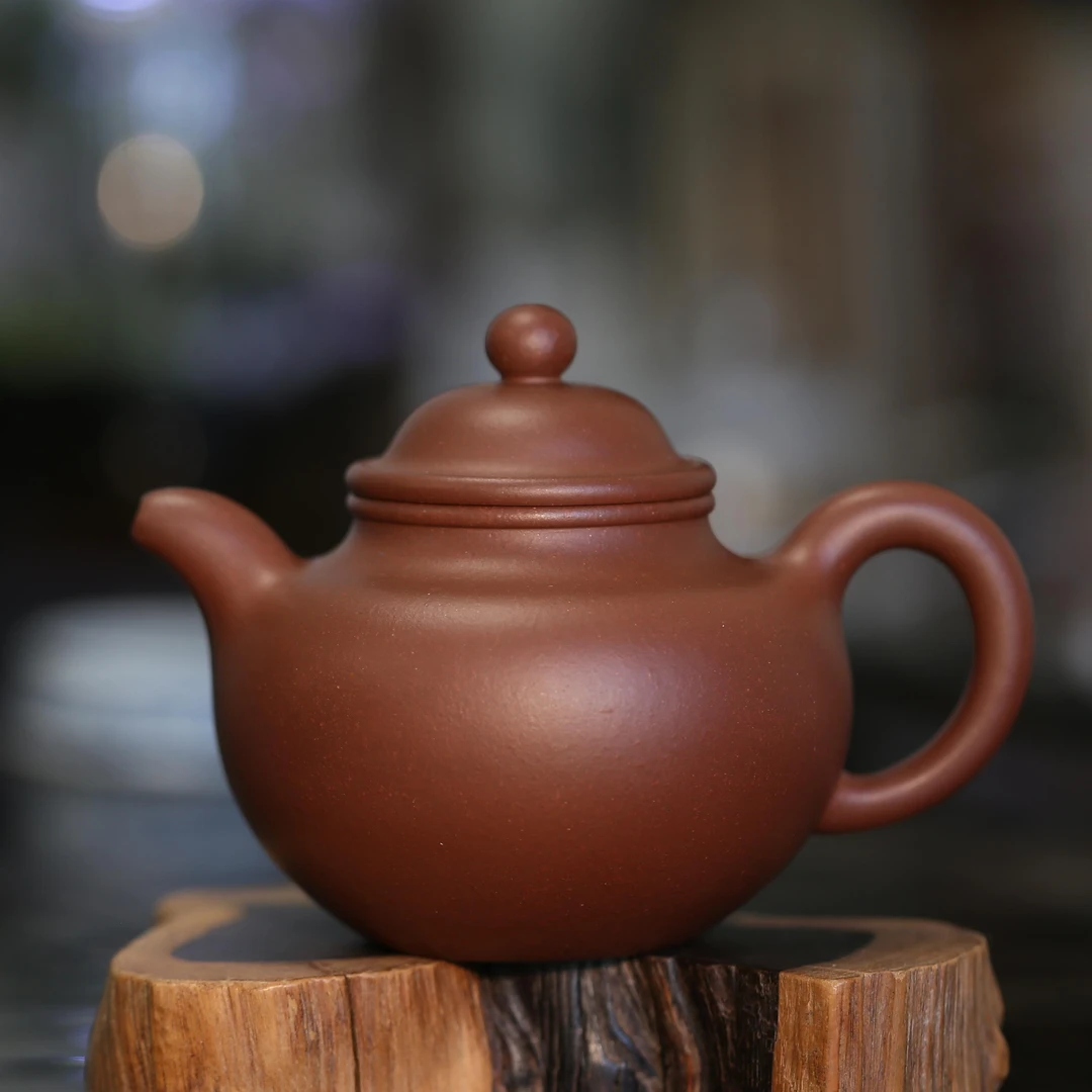 黄龙山原矿紫泥约260cc全手工大亨掇球紫砂壶