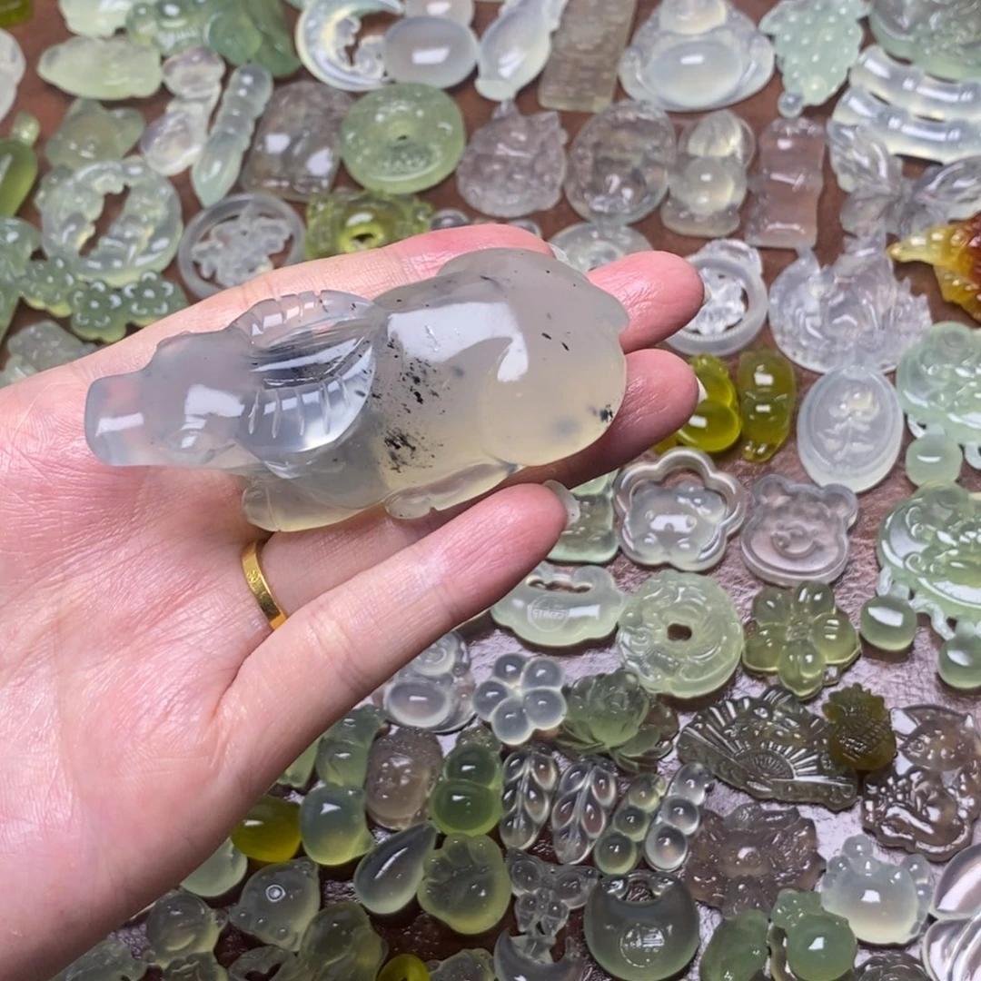 蛇纹石玉合金项链