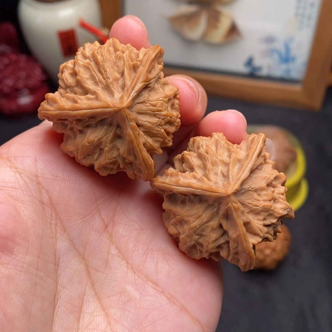文玩核桃把件38盘山正奔