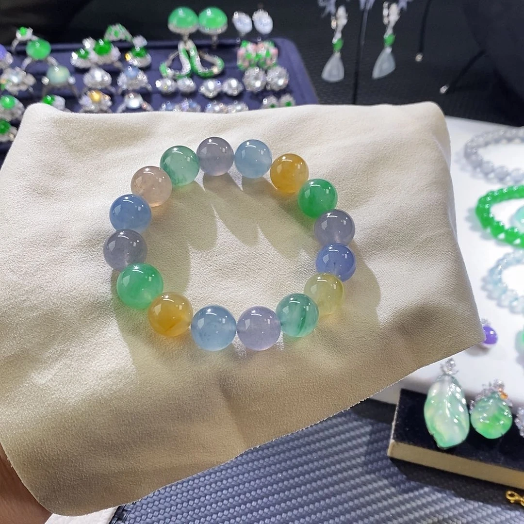 翡翠把件未镶嵌单圈