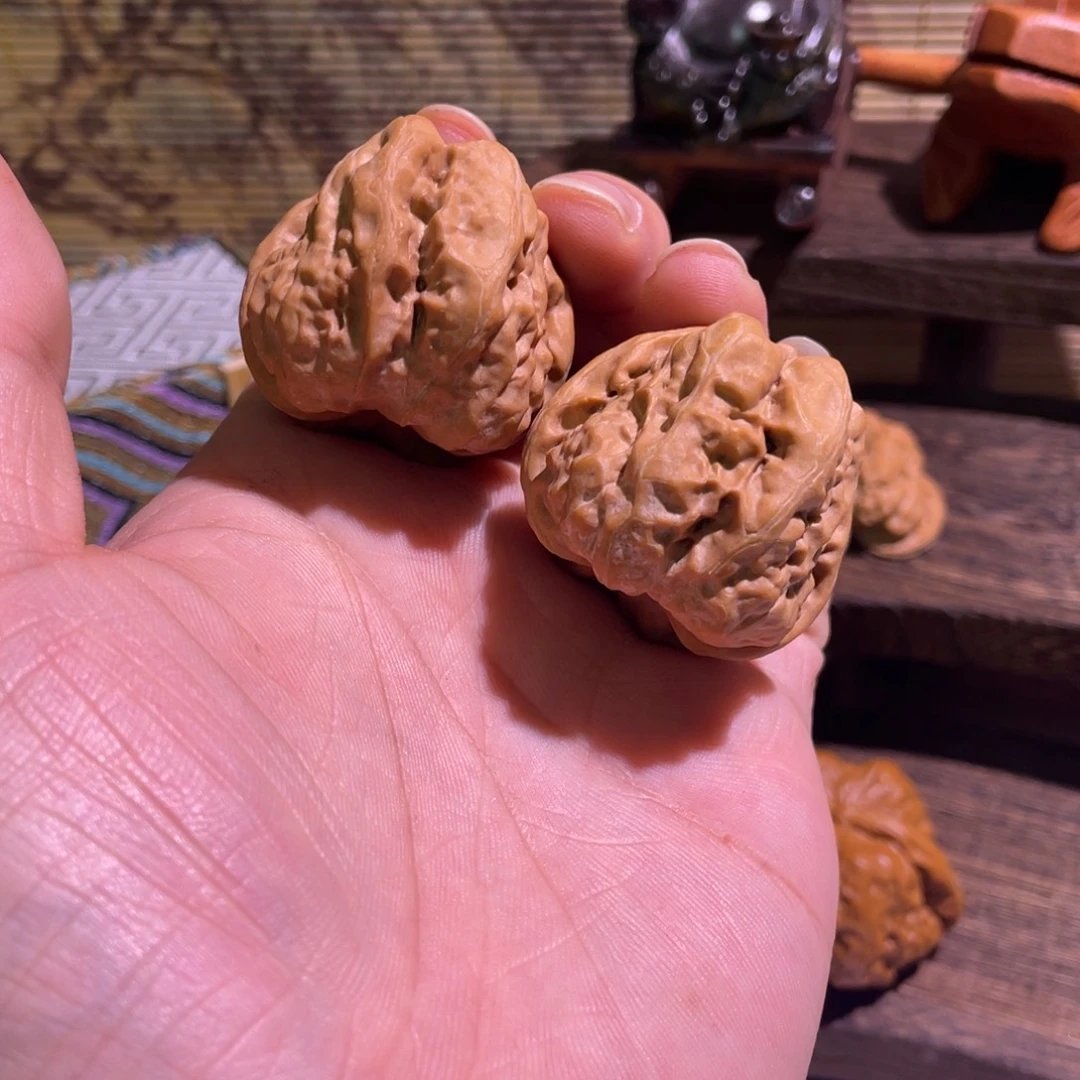 善***智文玩核桃吊坠蛤蟆